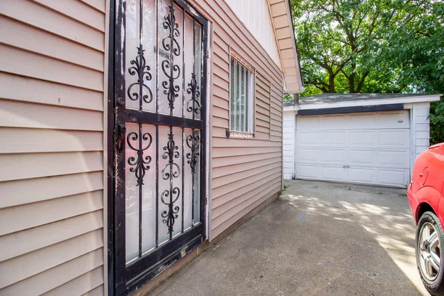 $109,999 | 1100 South Lake Street, Gary, IN 46403