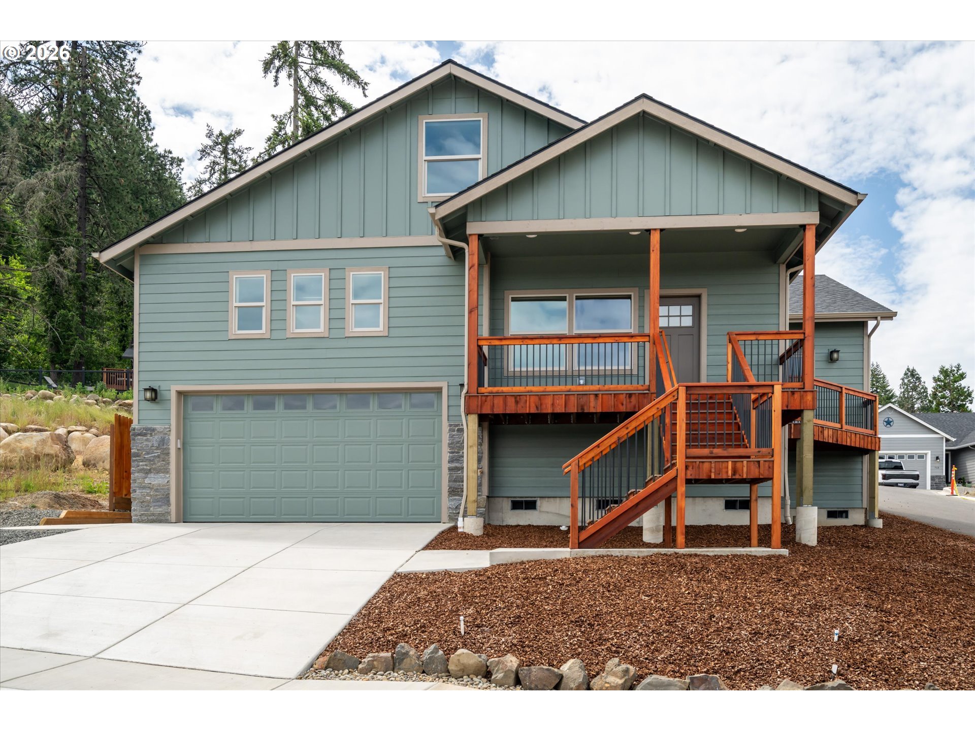763 Boulder Loop Creswell, OR 97426 - Photo 2 of 30