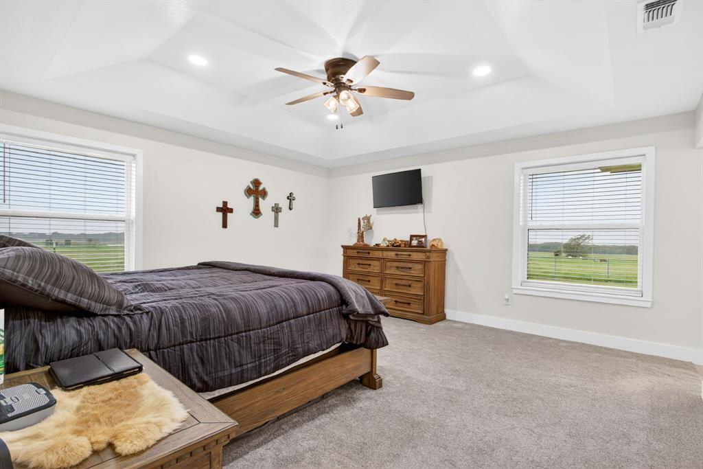 3914 Alamo Road Bowie, TX 76230 - Photo 9 of 34