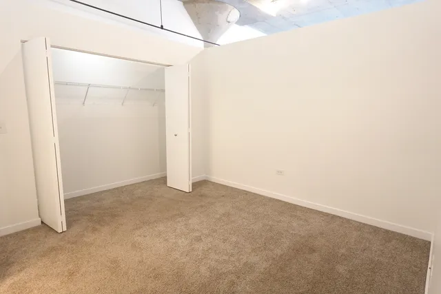 $2,575 | 3963 West Belmont Avenue, Unit 219, Chicago, IL 60618