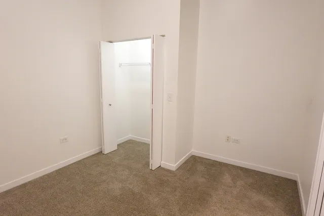 $2,575 | 3963 West Belmont Avenue, Unit 219, Chicago, IL 60618