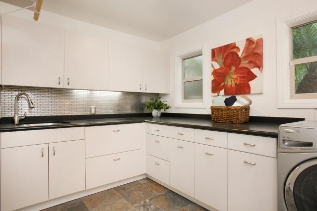 2710 Hidden Valley Road La Jolla, CA 92037 - Photo 13 of 25