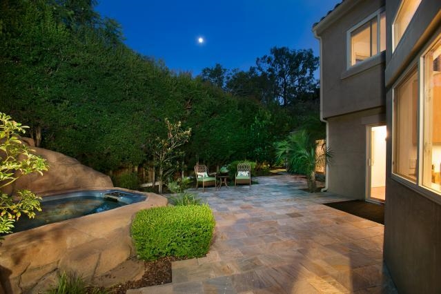 2710 Hidden Valley Road La Jolla, CA 92037 - Photo 21 of 25