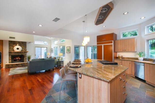 2710 Hidden Valley Road La Jolla, CA 92037 - Photo 9 of 25