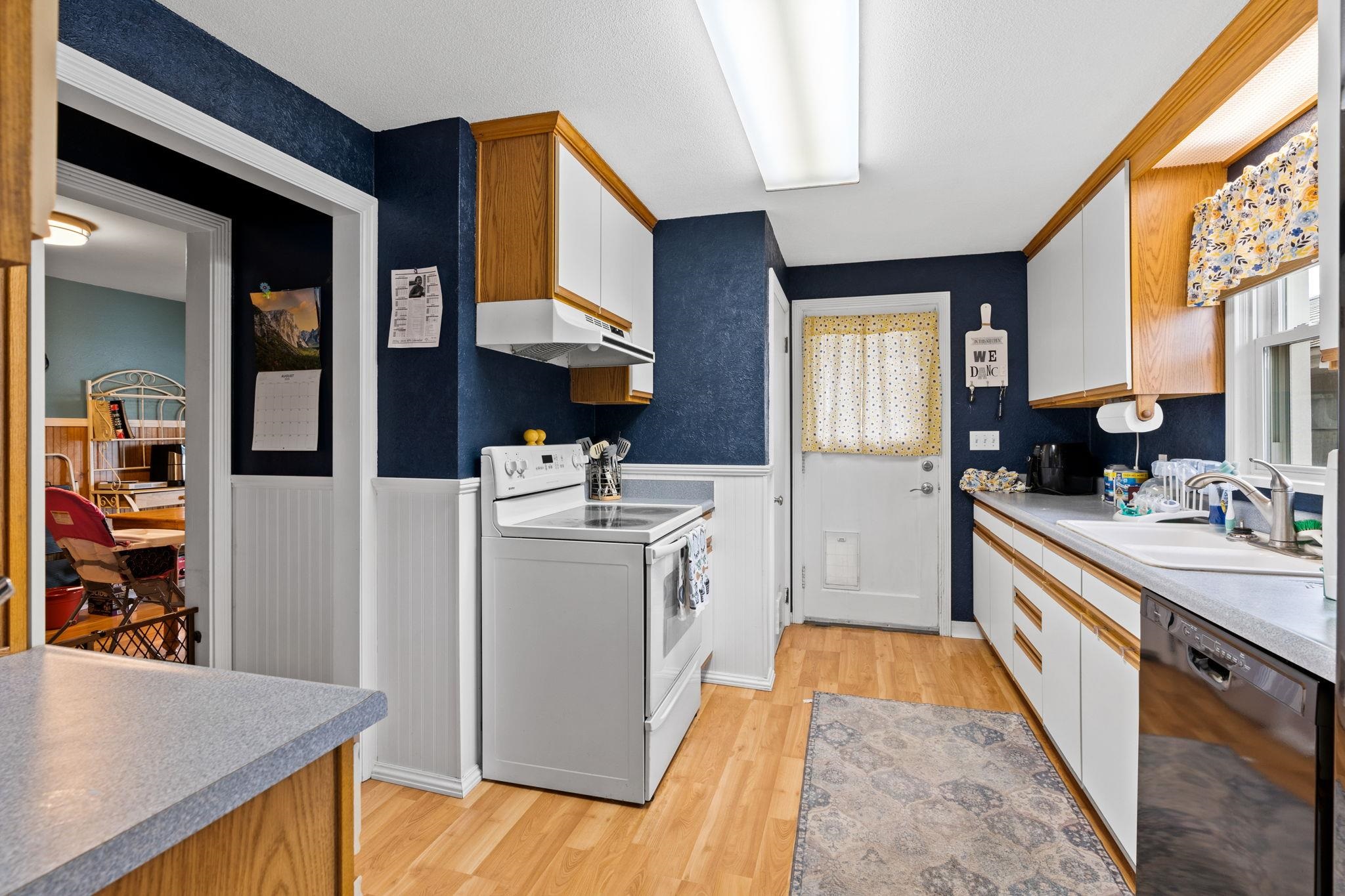 613 North Burns Road Spokane Valley, WA 99216 - Photo 16 of 44