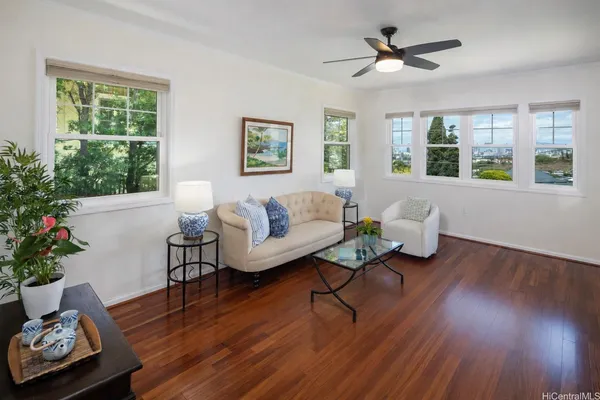 $1,448,000 | 1439 Center Street, Honolulu, HI 96816