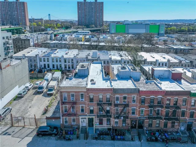 a picture of city view