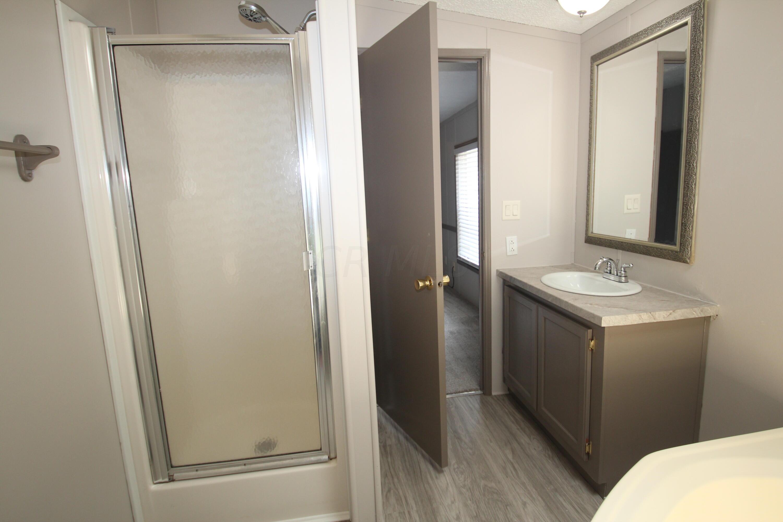 411 Doris Road Pataskala, OH 43062 - Photo 30 of 42 master suite