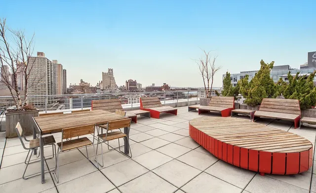 $1,850,000 | 30 Main Street, Unit 9D | DUMBO