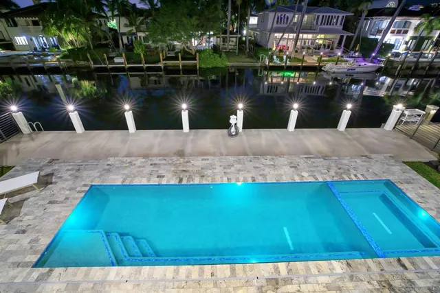 $6,895,000 | 2425 Delmar Place, Fort Lauderdale, FL 33301