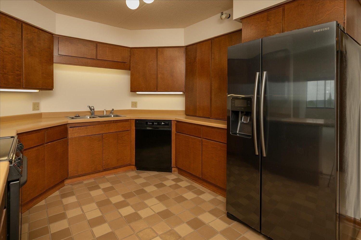 600 4th Street Southwest, Unit 605 Rochester, MN 55902 - Photo 11 of 37