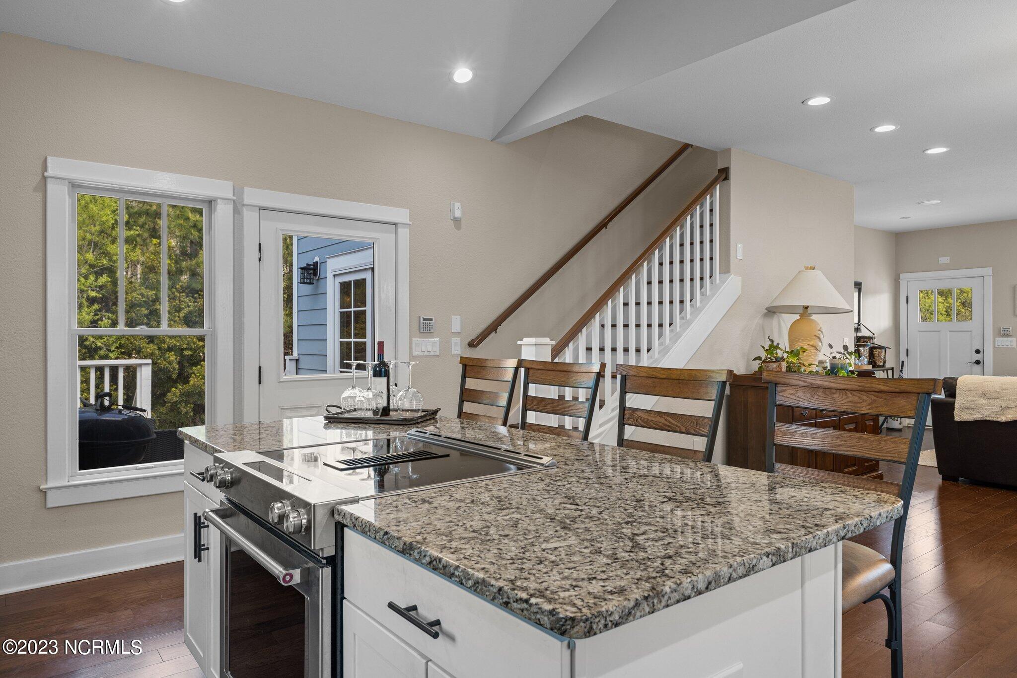 107 Scouts Bend Road Beaufort, NC 28516 - Photo 10 of 30 Kitchen