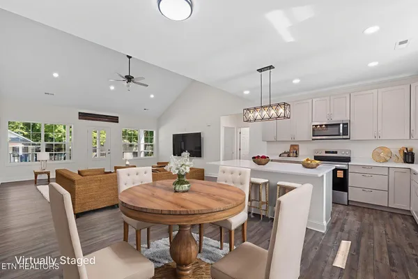 $419,900 | 711 Byrd Street, Clinton, TN 37716