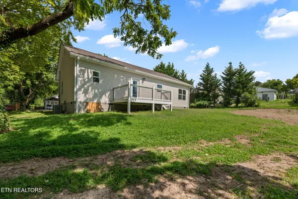 $419,900 | 711 Byrd Street, Clinton, TN 37716