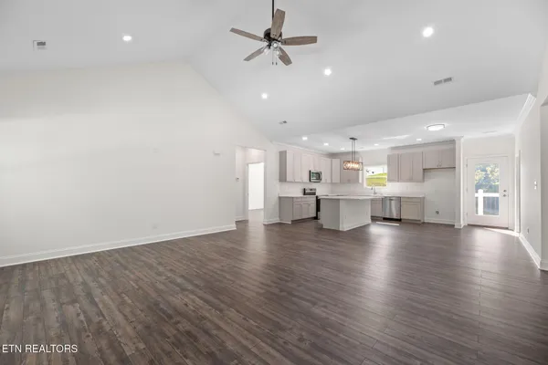 $419,900 | 711 Byrd Street, Clinton, TN 37716