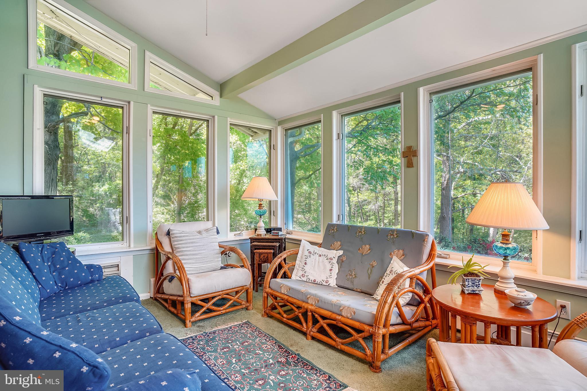 23530 Whites Ferry Road Dickerson, MD 20842 - Photo 17 of 73 Sun Room
