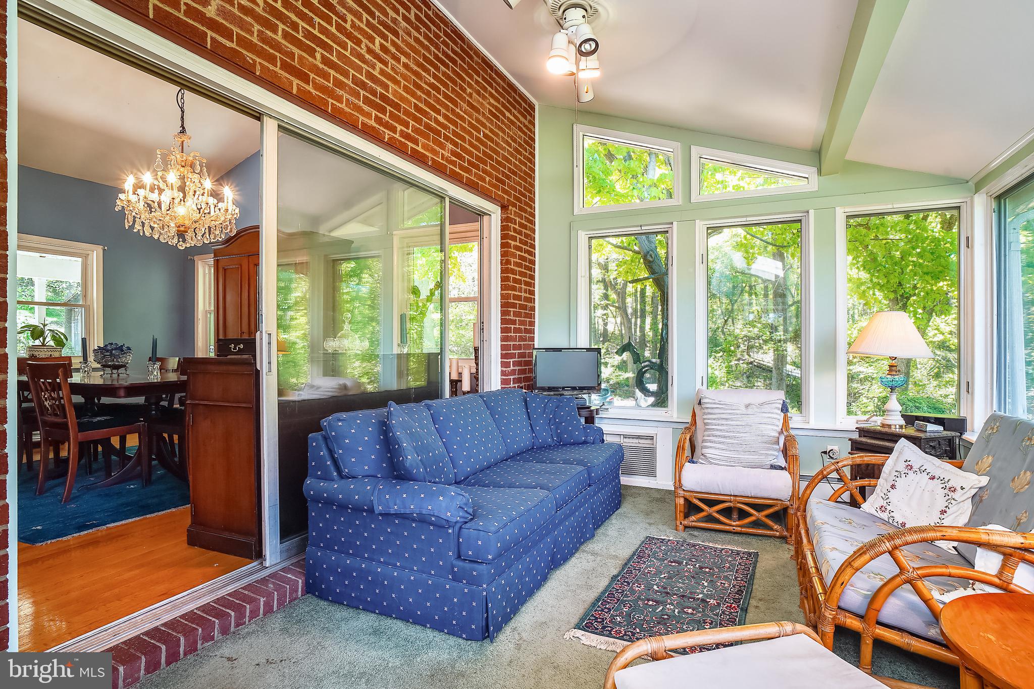 23530 Whites Ferry Road Dickerson, MD 20842 - Photo 18 of 73 Sun Room