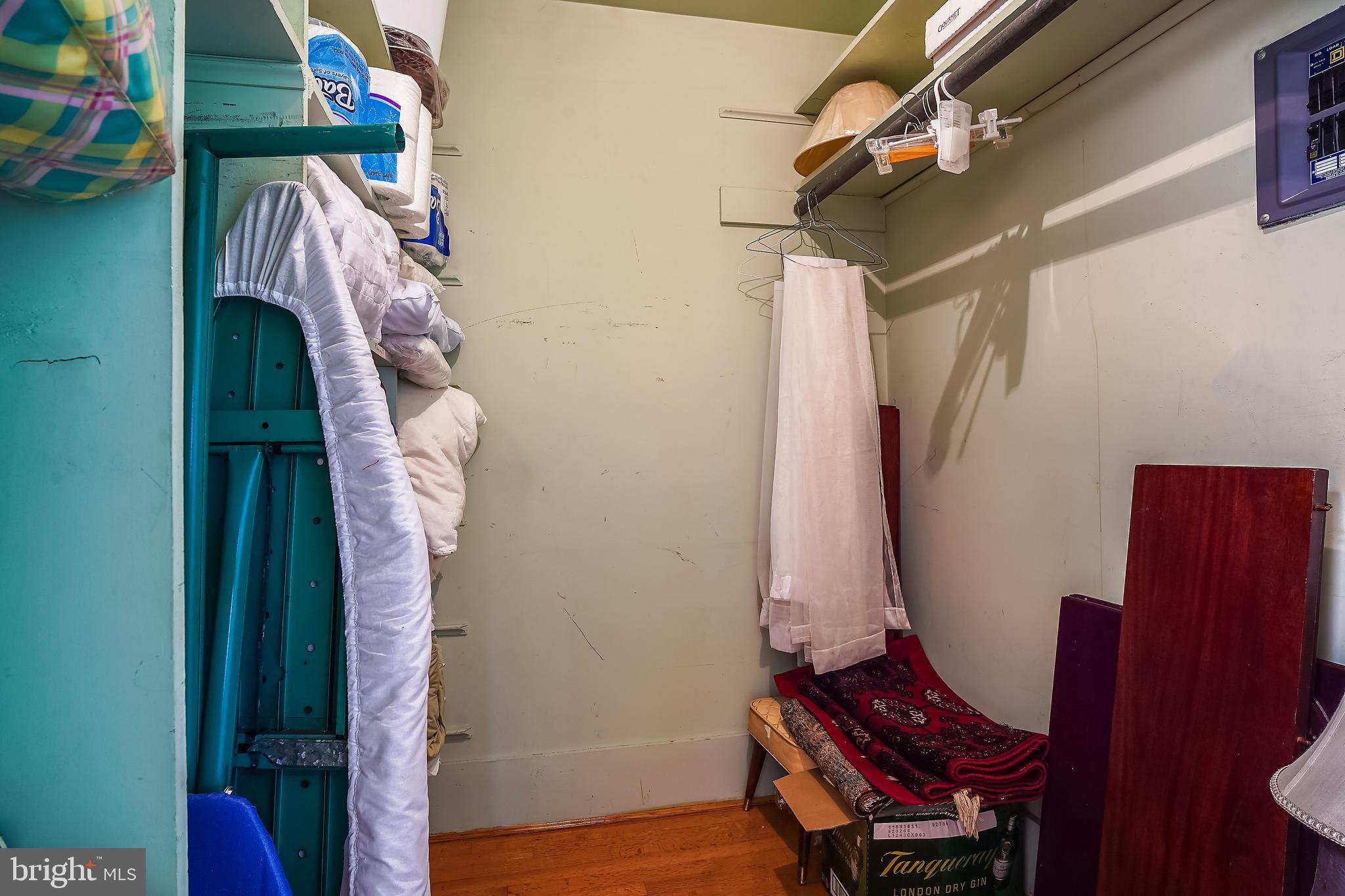 23530 Whites Ferry Road Dickerson, MD 20842 - Photo 37 of 73 Walk-in Hall Closet