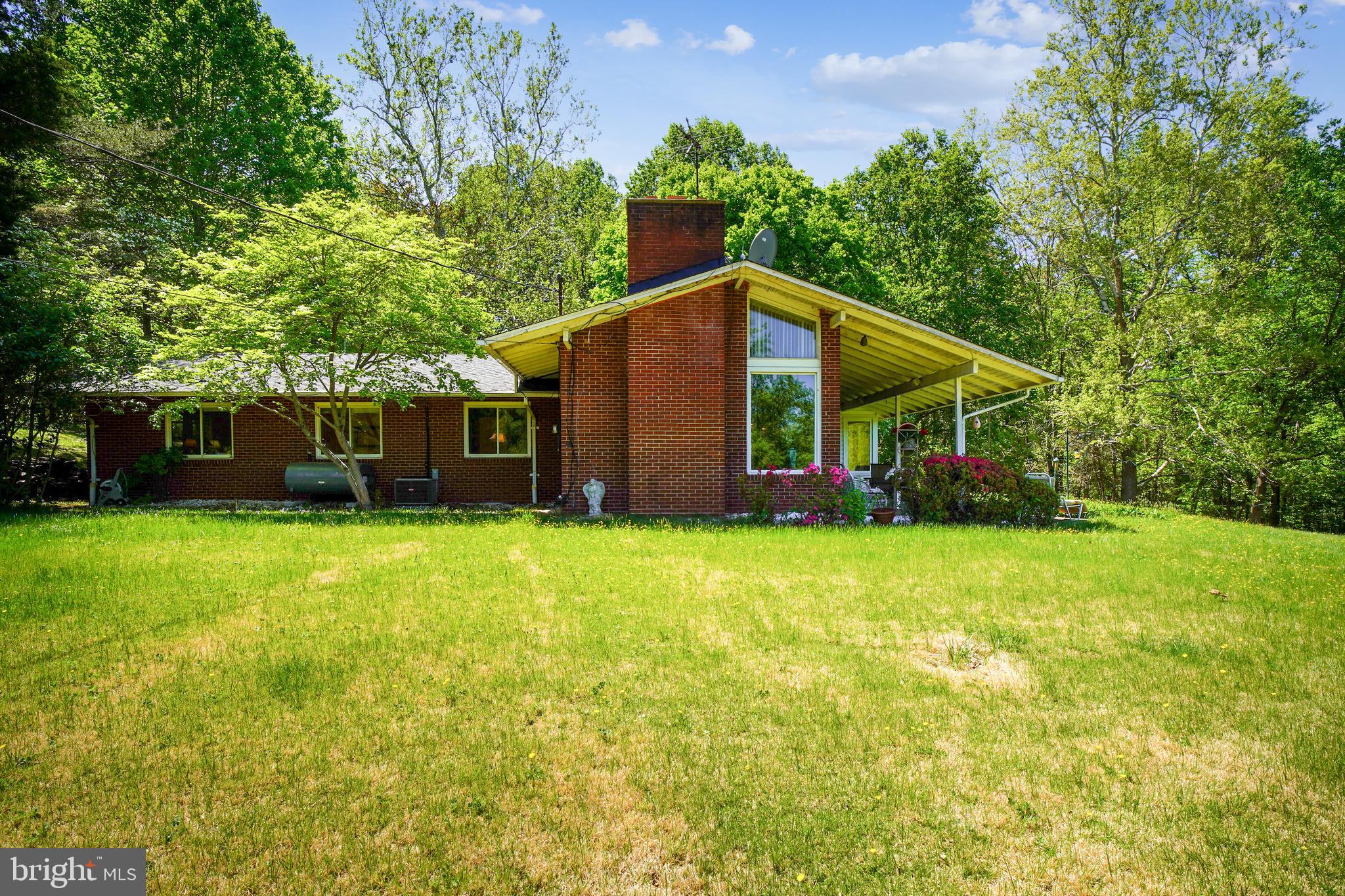 23530 Whites Ferry Road Dickerson, MD 20842 - Photo 54 of 73 Side Elevation