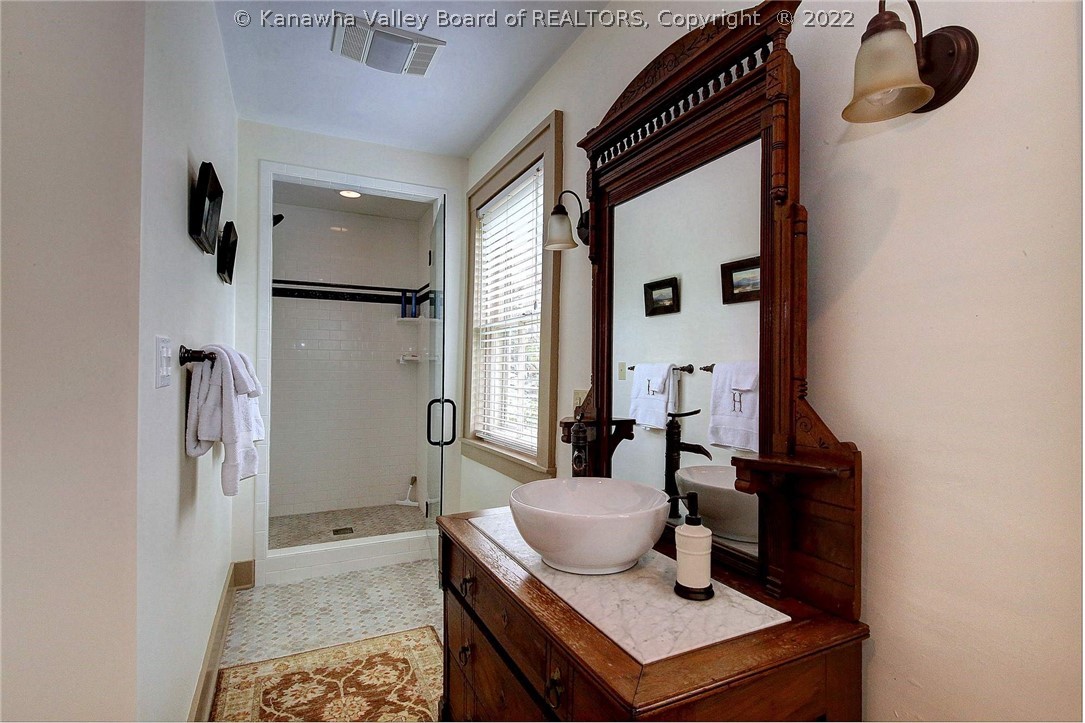 2717 Stone House Road Lewisburg, WV 24901 - Photo 33 of 40 Gallery Image 33