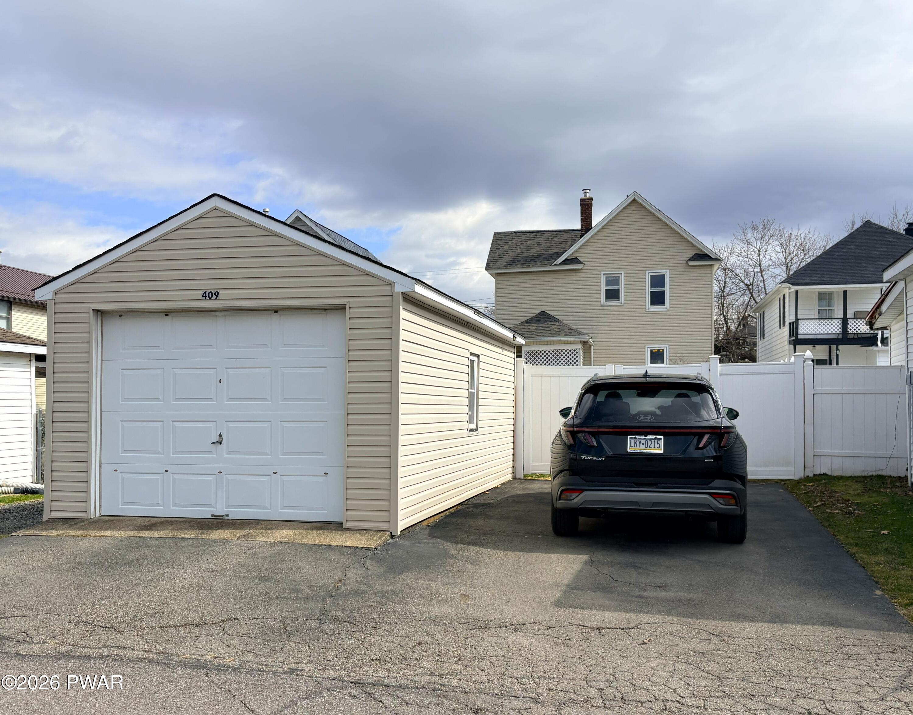 409 Boulevard Avenue Scranton, PA 18519 - Photo 2 of 27