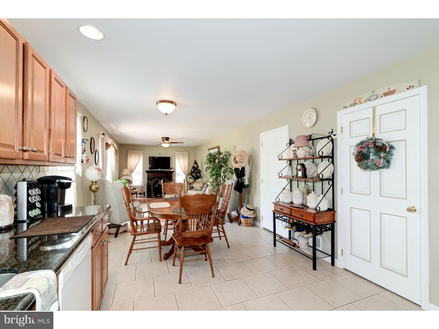 418 South Pitney Road Galloway Township, NJ 08205 - Photo 8 of 25 Gallery Image 8