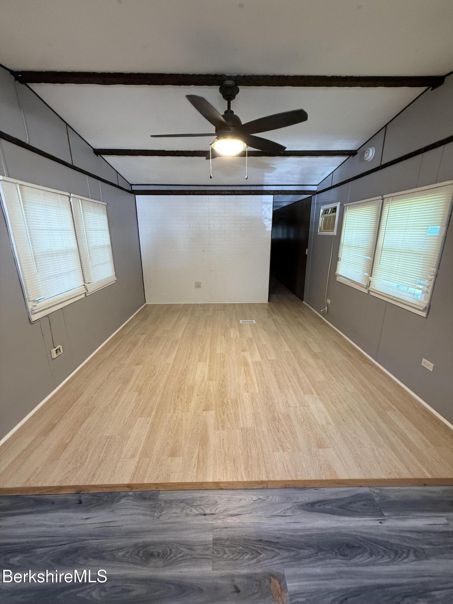 9 Pinnacle Point Adams, MA 01220 - Photo 4 of 16 Living Room