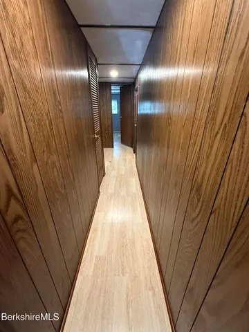 $85,900 | 9 Pinnacle Point, Adams, MA 01220