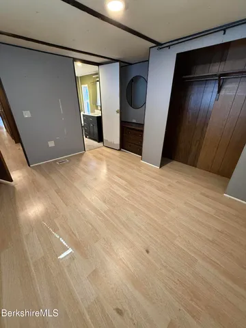 $85,900 | 9 Pinnacle Point, Adams, MA 01220