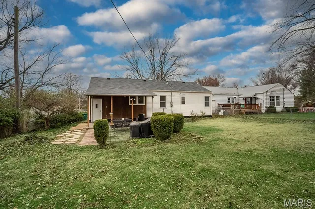 $249,000 | 1666 Crabapple Lane, St. Louis, MO 63119