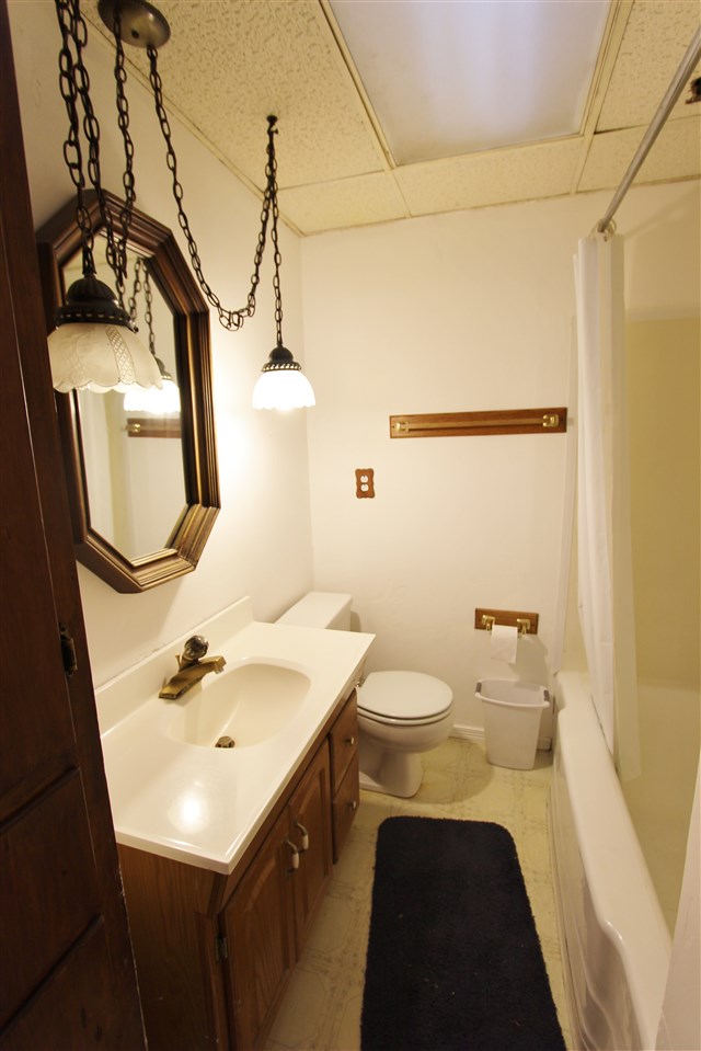 903 West Ridge Road Peoria, IL 61614 - Photo 13 of 29 Gallery Image 13