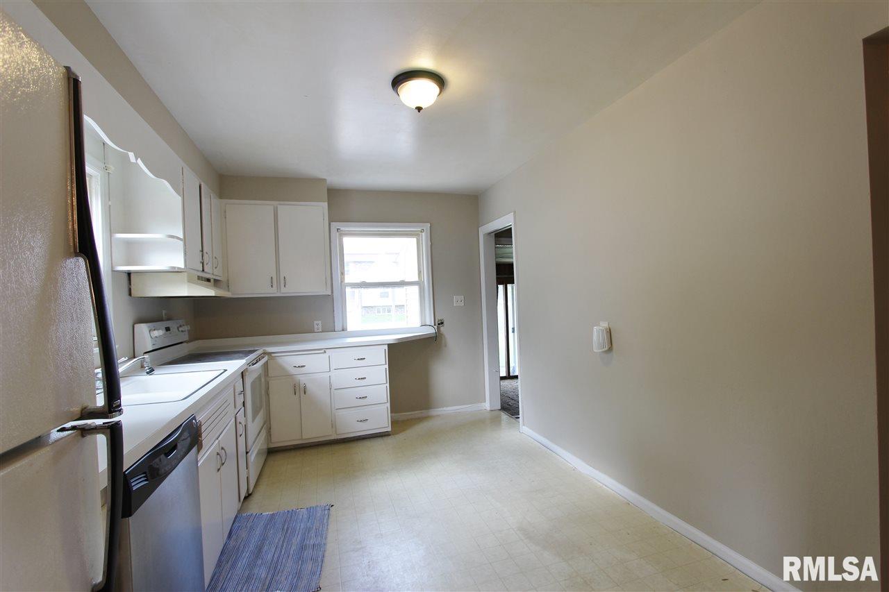903 West Ridge Road Peoria, IL 61614 - Photo 15 of 29 Gallery Image 15