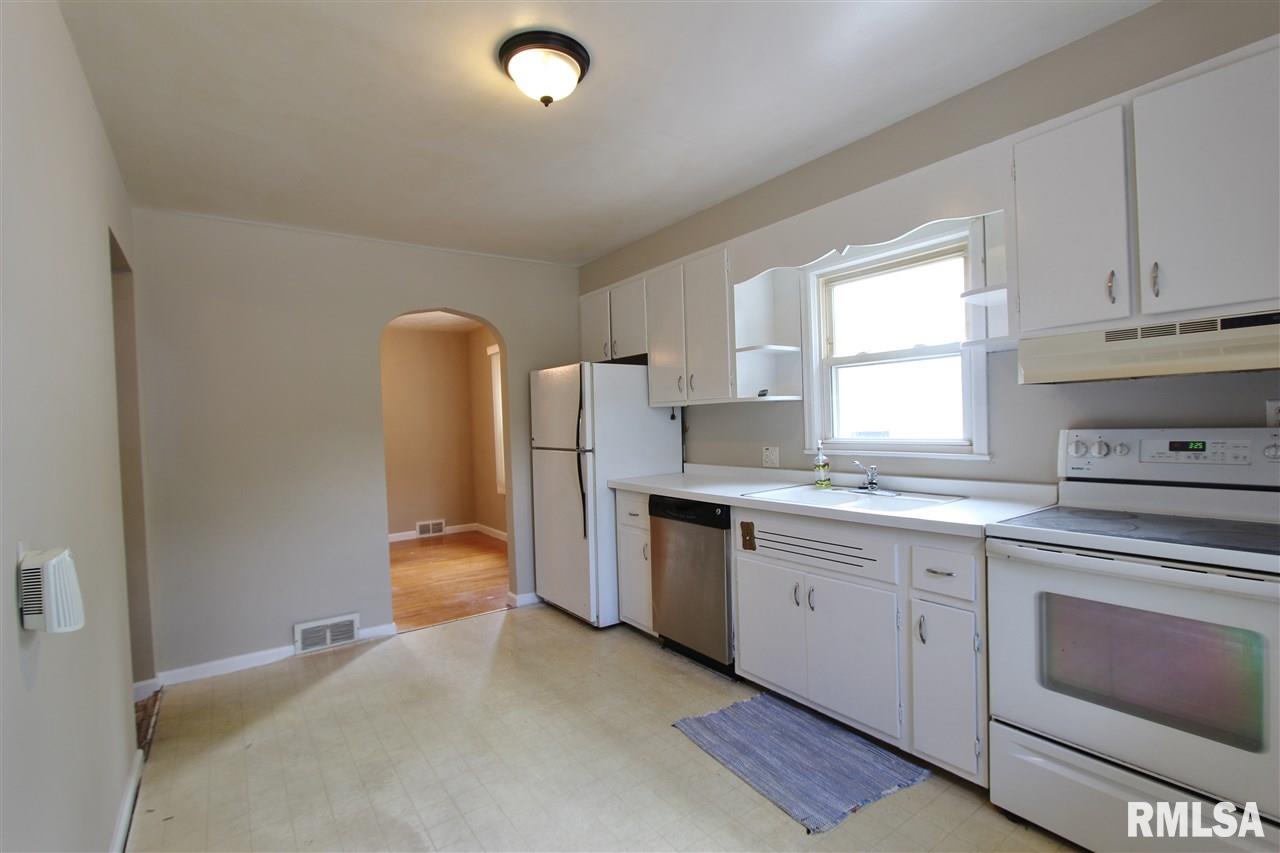 903 West Ridge Road Peoria, IL 61614 - Photo 16 of 29 Gallery Image 16