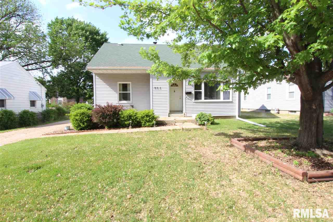 903 West Ridge Road Peoria, IL 61614 - Photo 3 of 29 Gallery Image 3