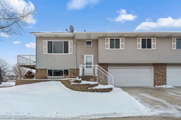 $294,900 | 15817 Gooseberry Way, Apple Valley, MN 55124