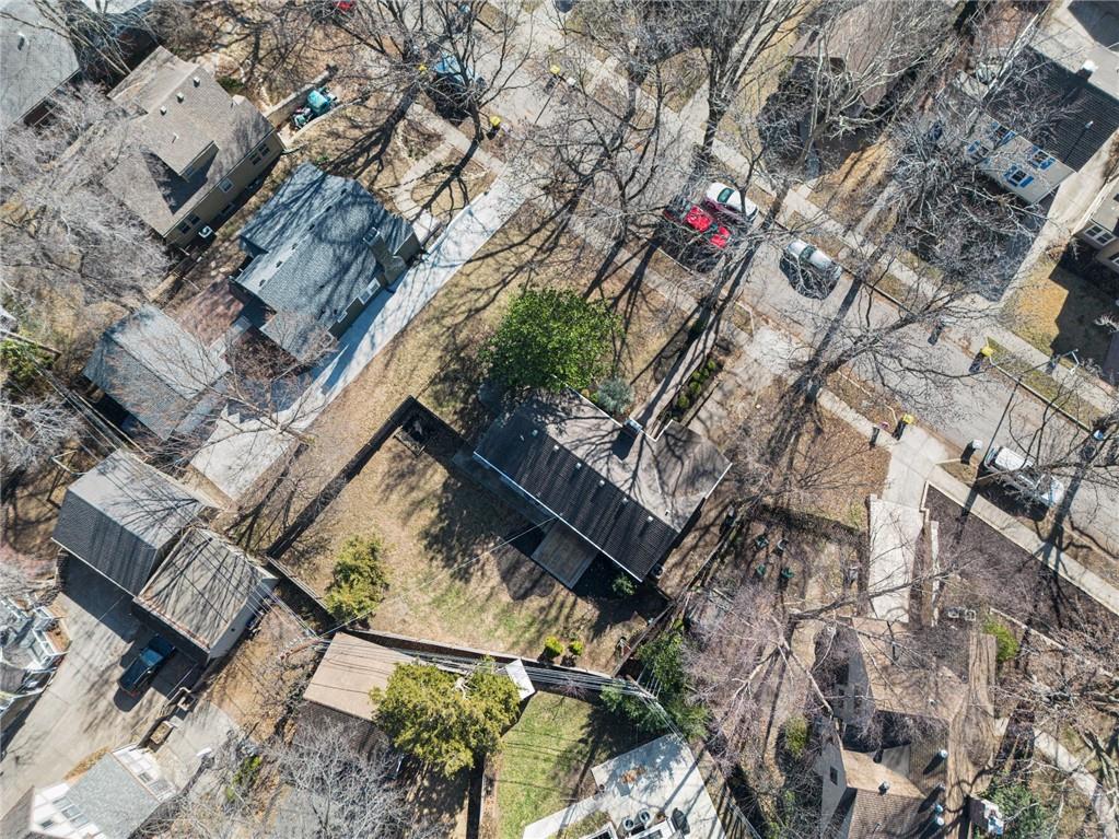 210 East Winthrope Road Kansas City, MO 64113 - Photo 29 of 29