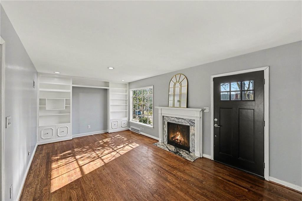 210 East Winthrope Road Kansas City, MO 64113 - Photo 6 of 29