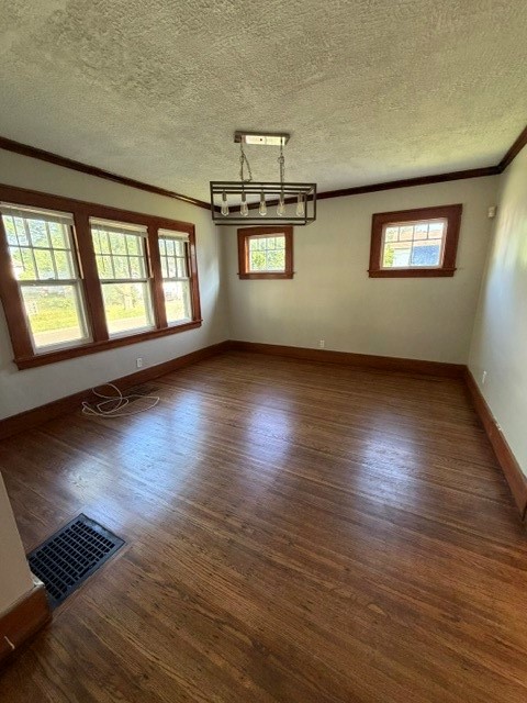 144 Devon Road Rochester, NY 14619 - Photo 7 of 20