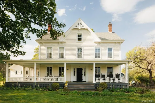 $2,800,000 | 71 Starbarrack Road, Red Hook, NY 12571