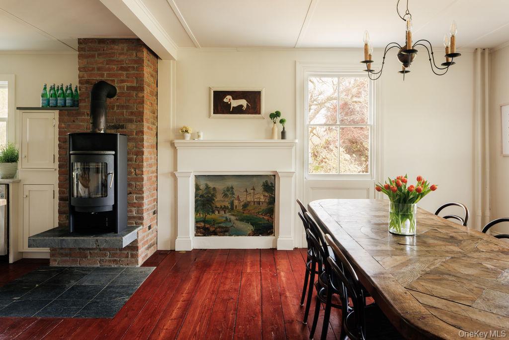 71 Starbarrack Road Red Hook, NY 12571 - Photo 4 of 33