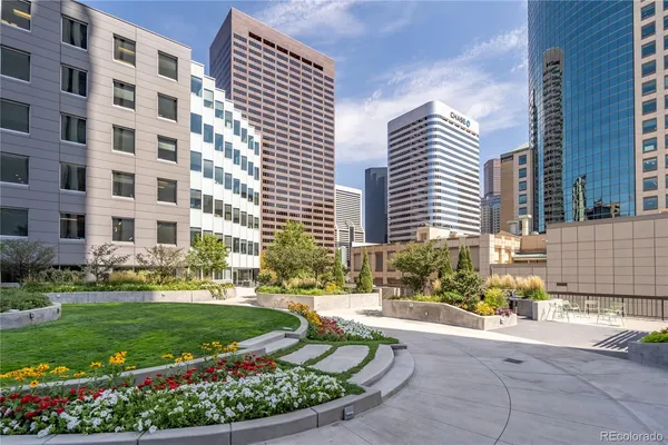 $2,700 | 1625 Larimer Street, Unit 1607, Denver, CO 80202