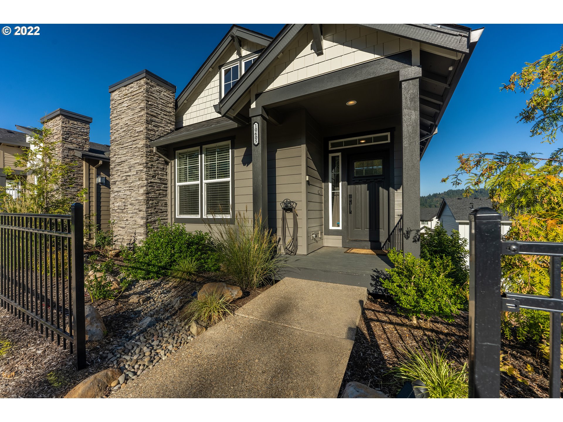 10605 Southeast Morning Dew Road Happy Valley, OR 97086 - Photo 2 of 30 Gallery Image 2