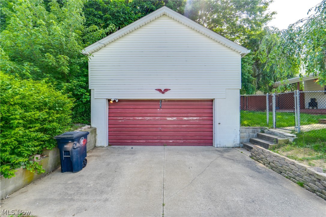 911 Reed Avenue Akron, OH 44306 - Photo 23 of 25