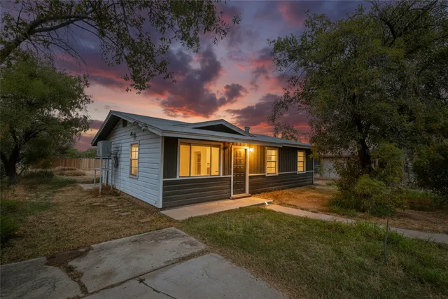 $105,000 | 315 East Bexar Street, Crystal City, TX 78839