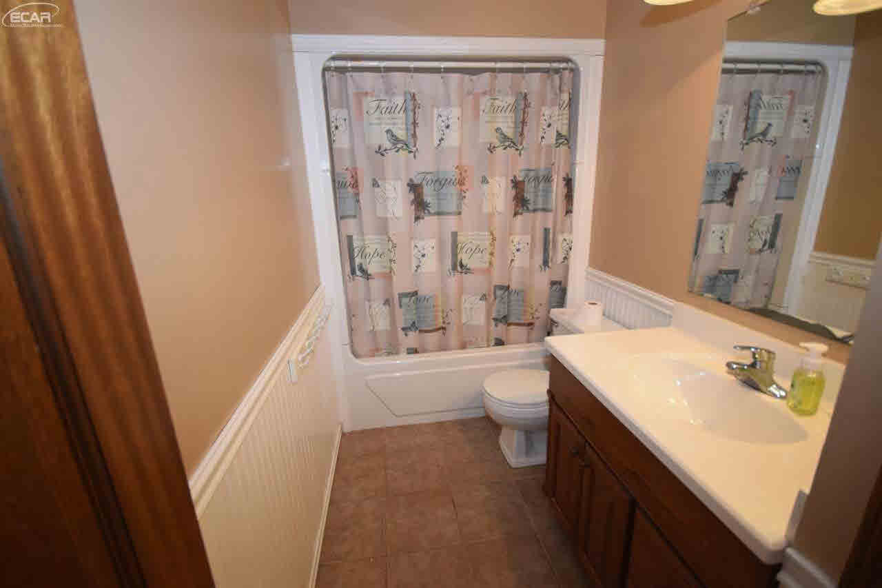 2350 Pero Lake Road Lapeer, MI 48446 - Photo 11 of 20 21228069-10.JPG