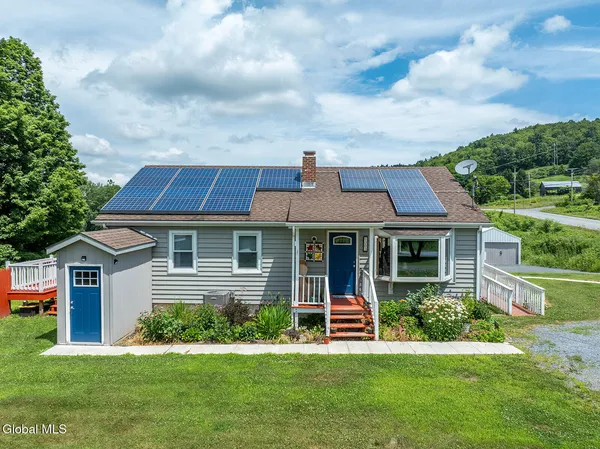 $335,000 | 303 Petersburg Jct Road, Hoosick Falls, NY 12090