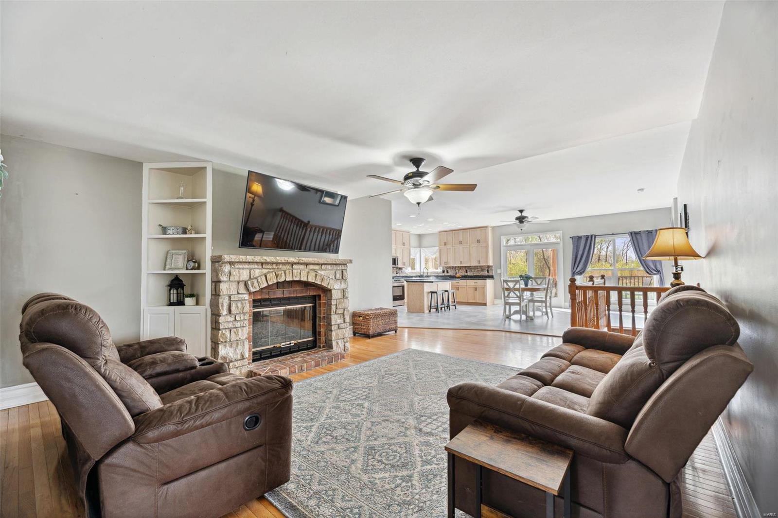 1166 Hackmann Road O'Fallon, MO 63366 - Photo 2 of 29
