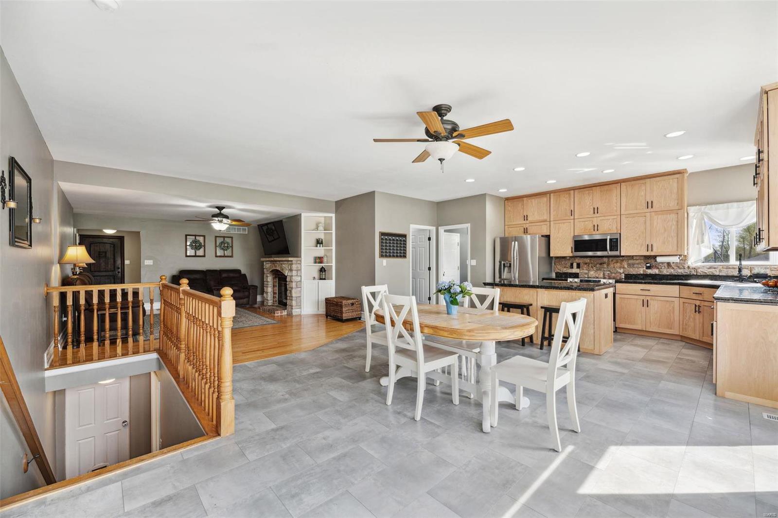 1166 Hackmann Road O'Fallon, MO 63366 - Photo 8 of 29