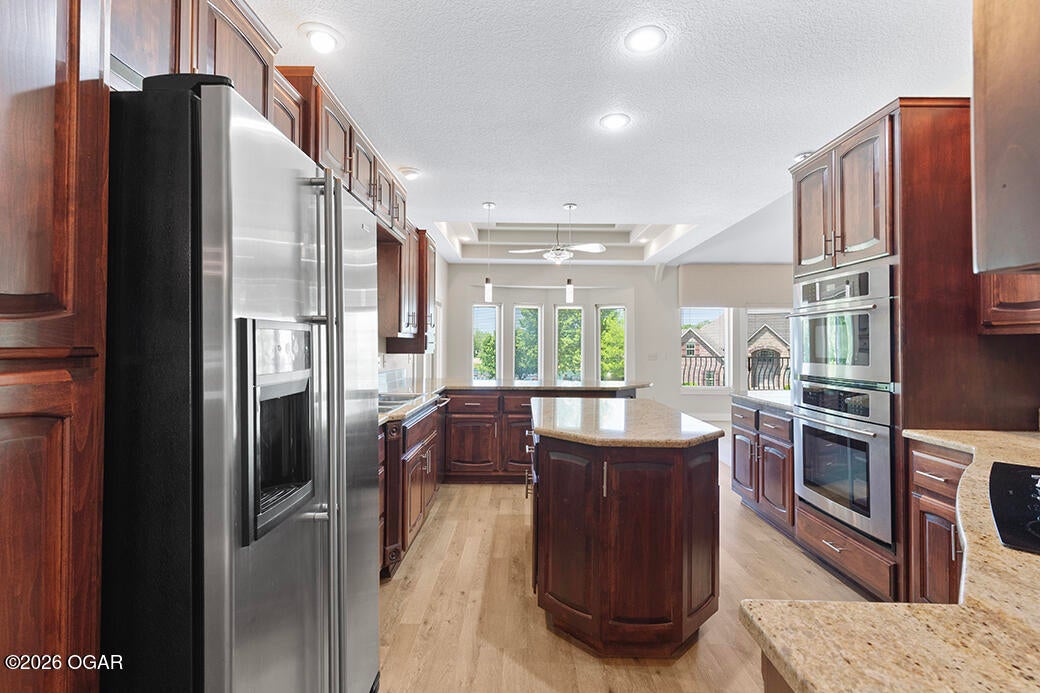 2804 East Ridge View Court Joplin, MO 64801 - Photo 14 of 47 view of kitchen into breakfast nook and