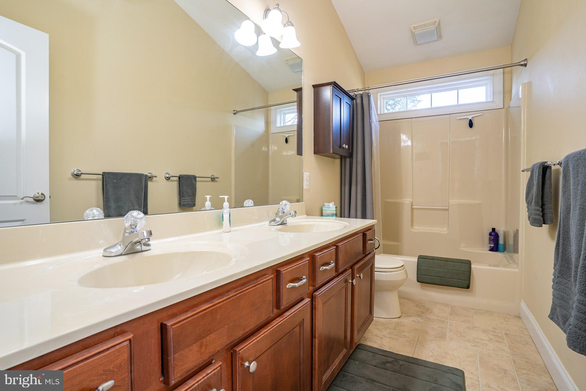 99 Cedarcroft Road Kennett Square, PA 19348 - Photo 26 of 39 Hallway Bath